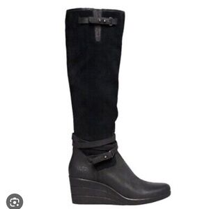 UGG AUSTRALIA Lesley Uptown Wedge Stout Black Suede Boots Women’s SZ USA 9